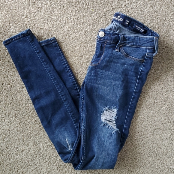 Hollister Denim - ⭐ Hollister Darkwash Ripped Low Rise Jeggings